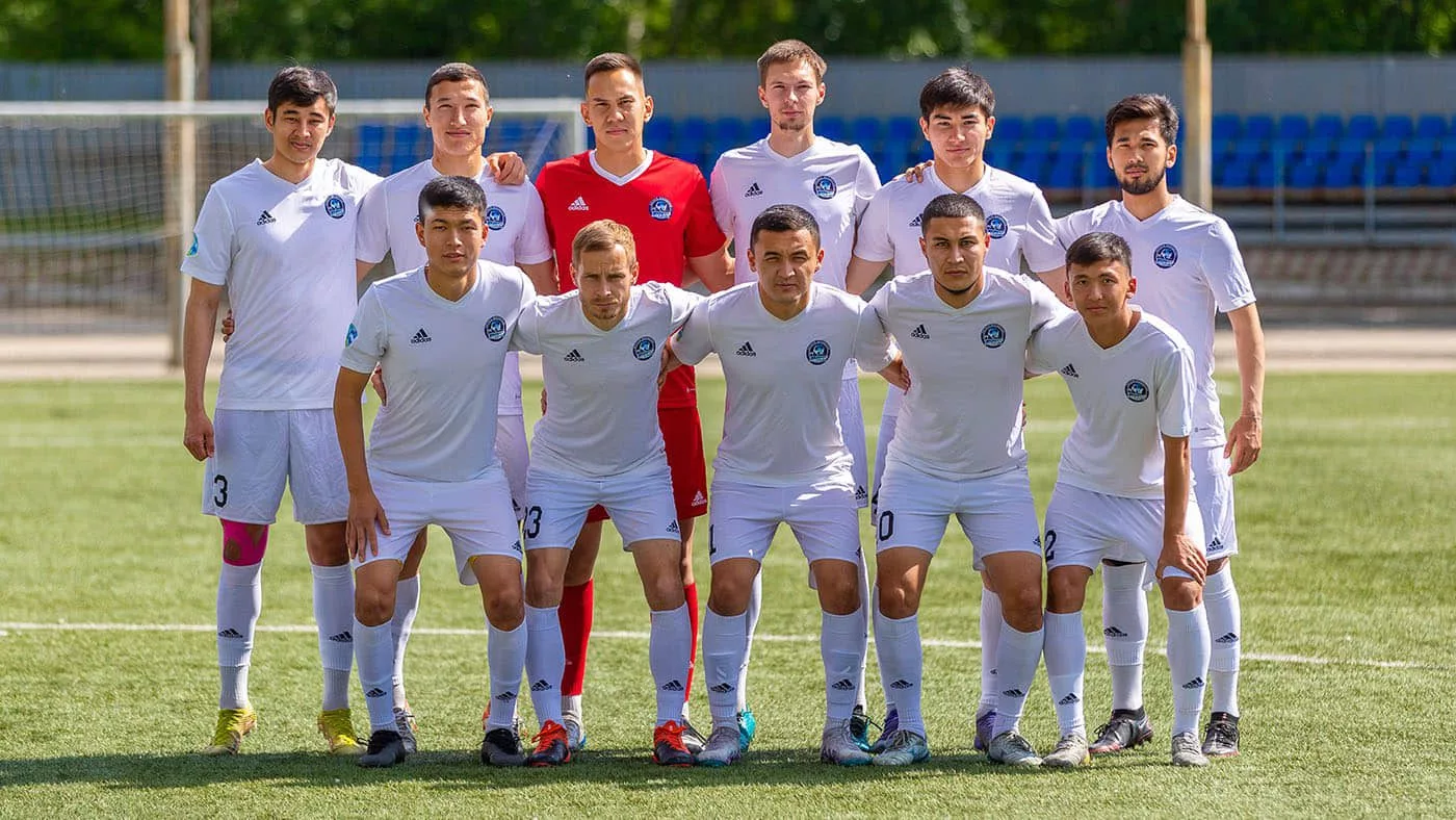 Футболисты команды «Алтай» победили семейский «Елимай М» на их домашнем поле