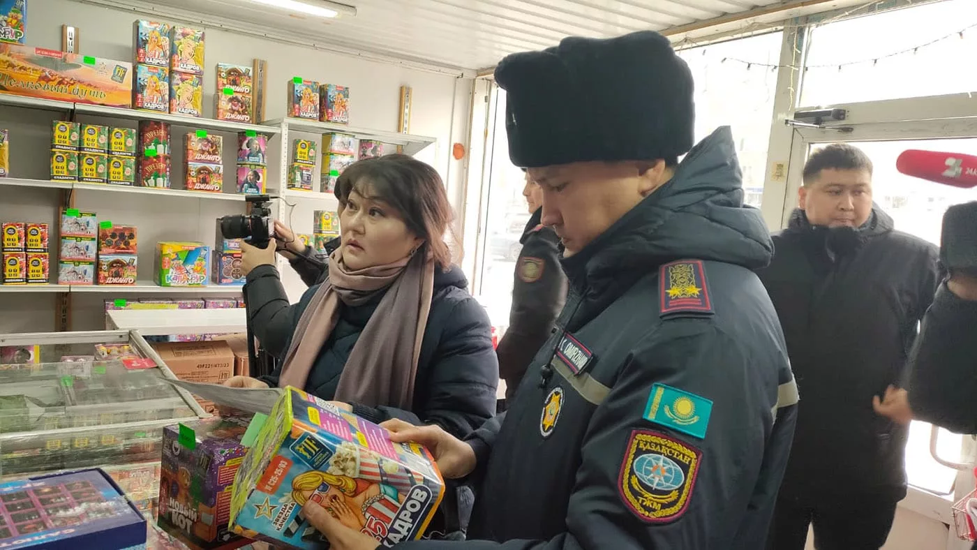 Незаконные точки продаж пиротехники выявили сотрудники ДП и ДЧС в Усть-Каменогорске и ряде районов ВКО