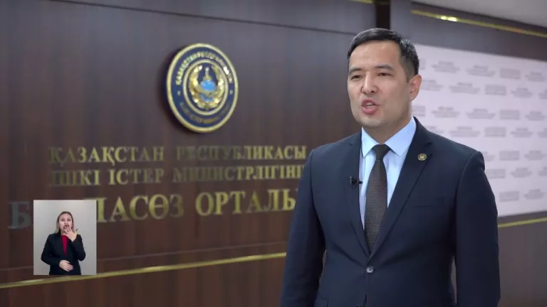 Полицейские РК задержали двух иностранцев с оборудованием для интернет-мошенничества